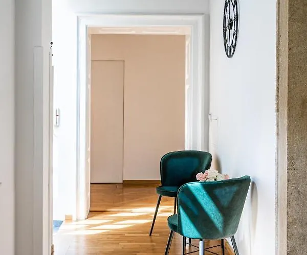 Apartman Luxepair Near Castle